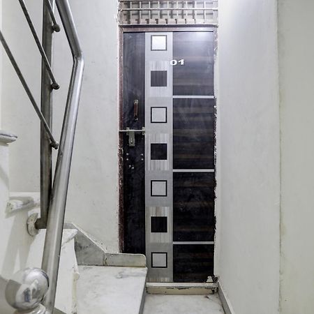 Hotel O Thirty Inns Noida Zewnętrze zdjęcie