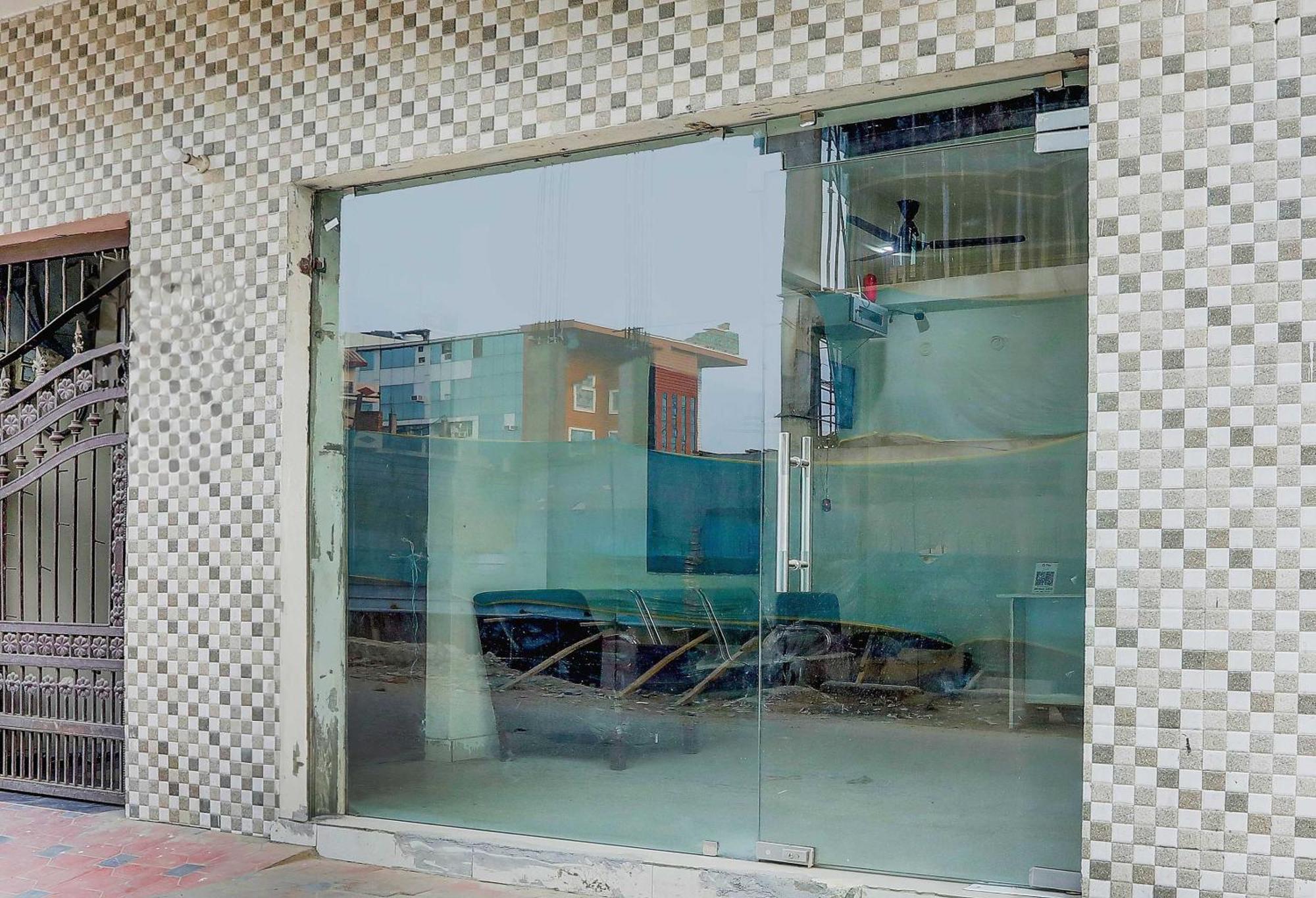 Hotel O Thirty Inns Noida Zewnętrze zdjęcie