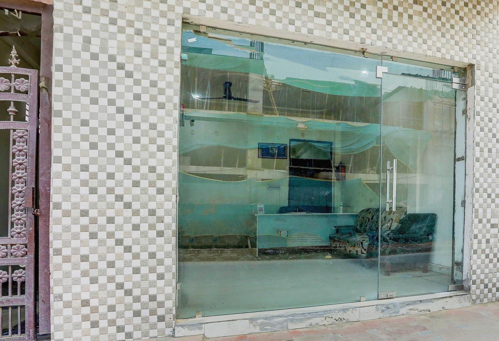 Hotel O Thirty Inns Noida Zewnętrze zdjęcie
