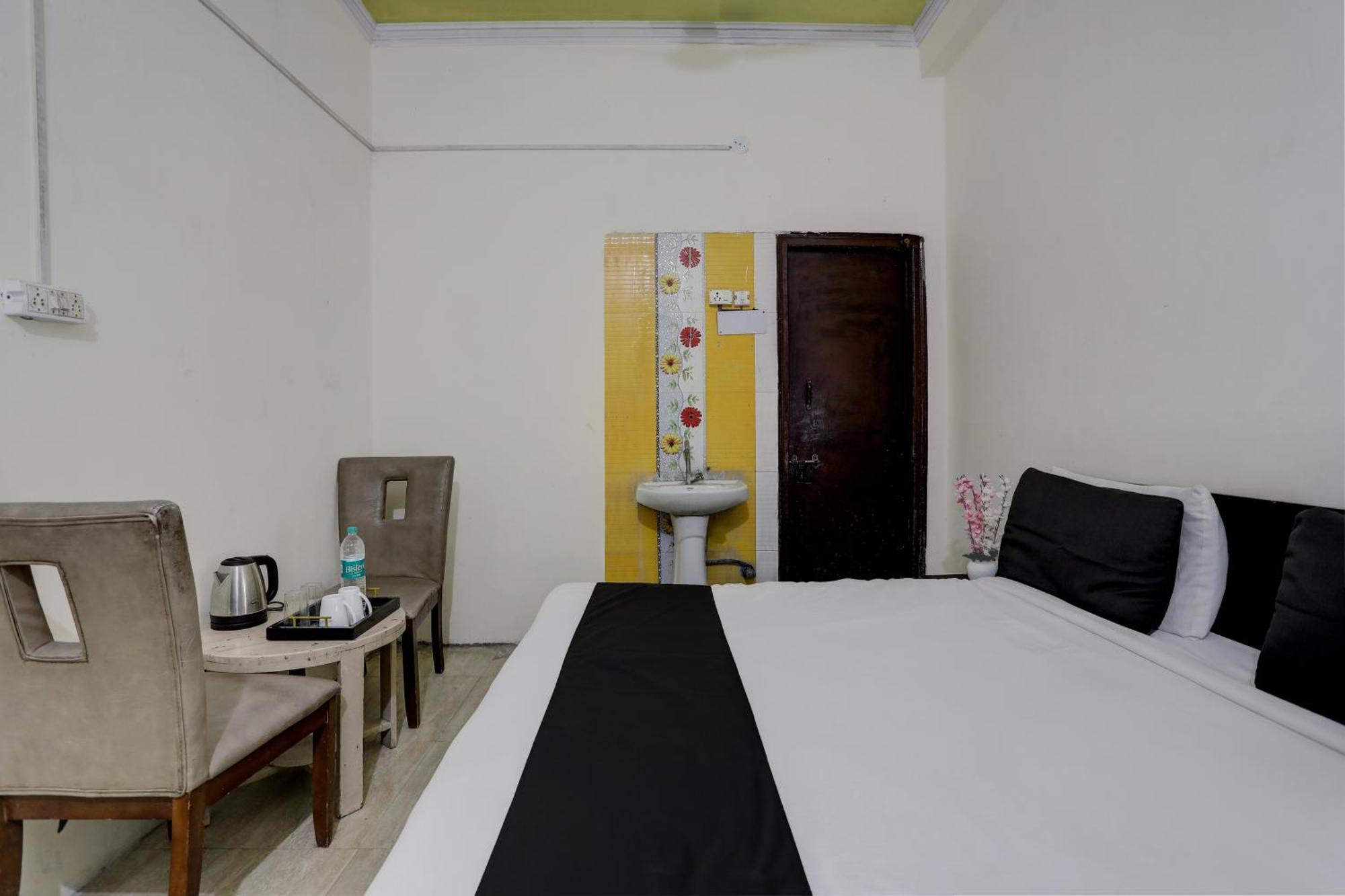 Hotel O Thirty Inns Noida Zewnętrze zdjęcie
