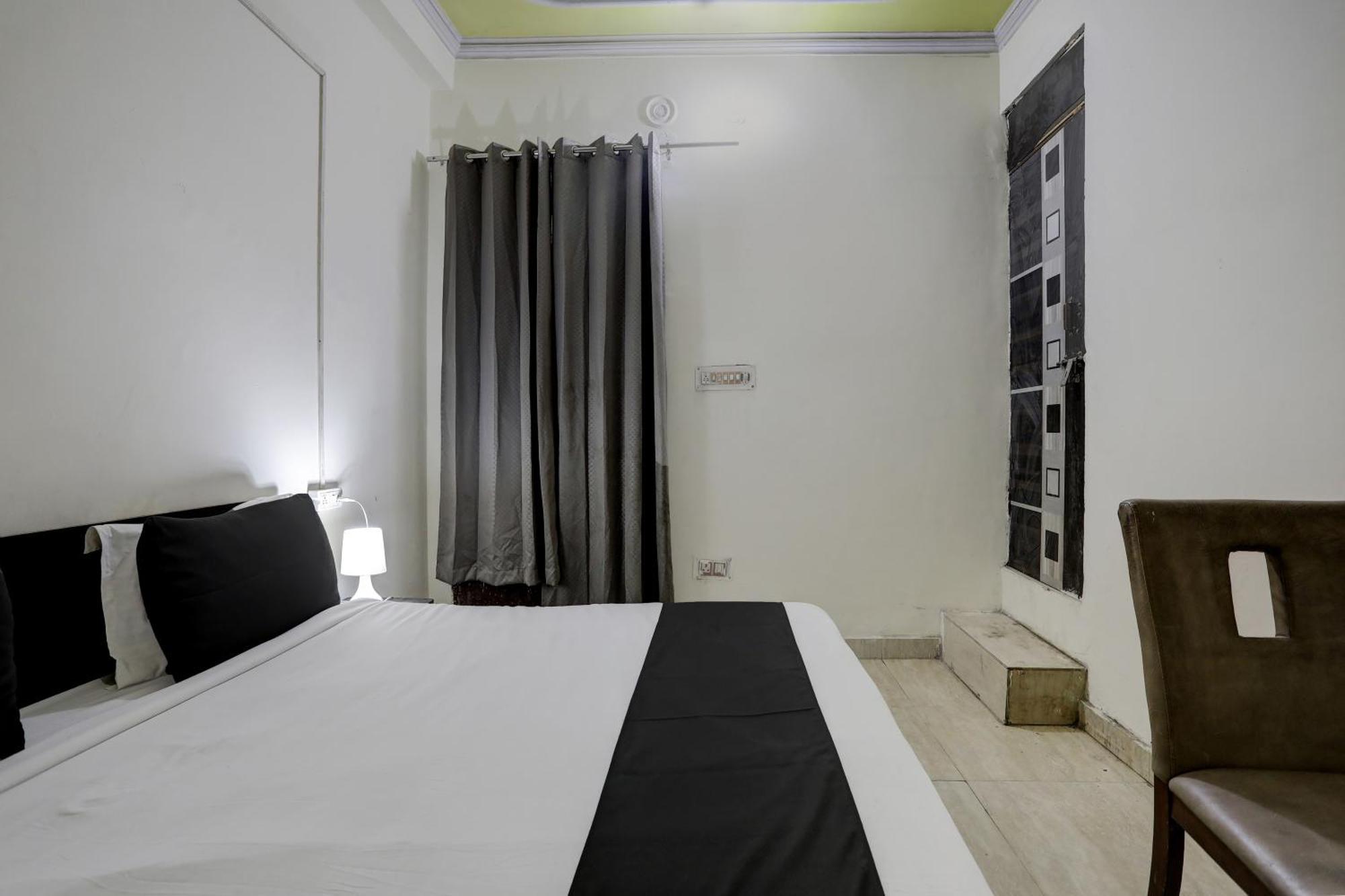 Hotel O Thirty Inns Noida Zewnętrze zdjęcie