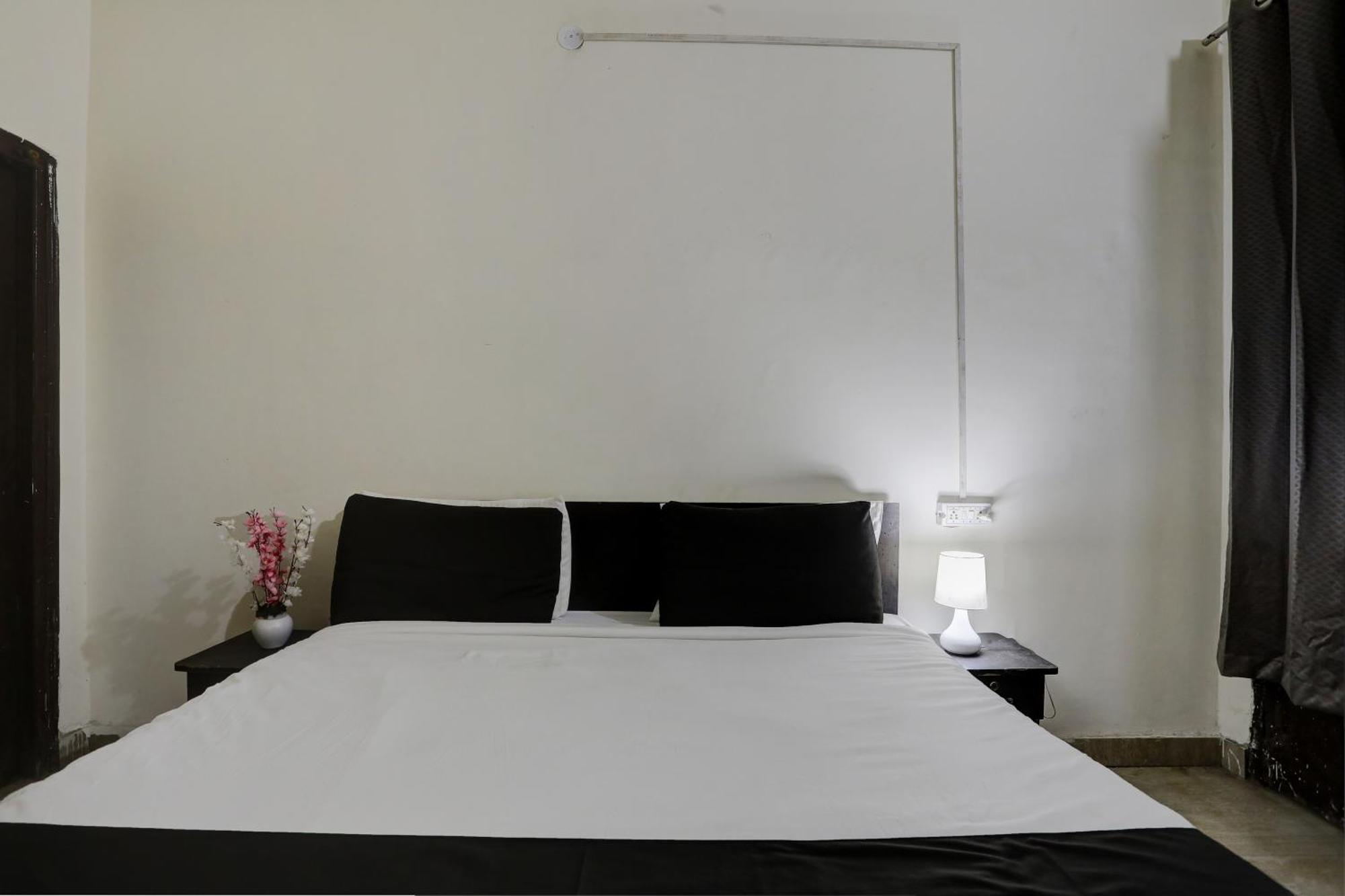 Hotel O Thirty Inns Noida Zewnętrze zdjęcie